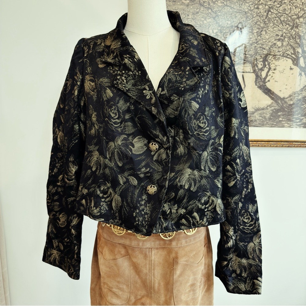 ✨ VINTAGE 1980s tapestry jacket